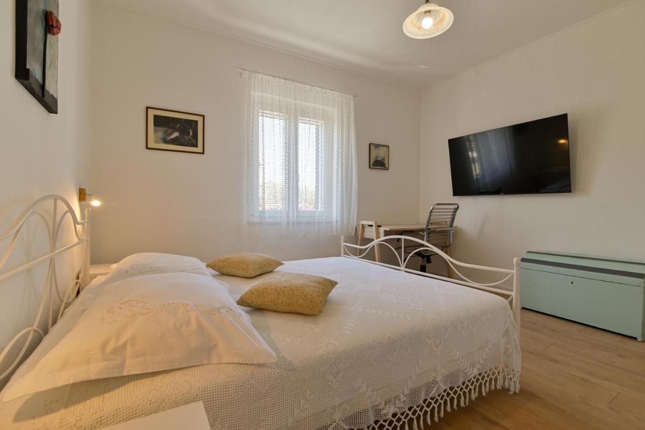 Apartments Art Trogir Exterior photo